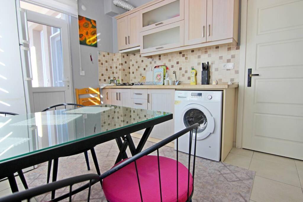 Ozkan Apartment - Fethiye Center Fully Furnished 50Mbps Wifi Netflix Exterior photo